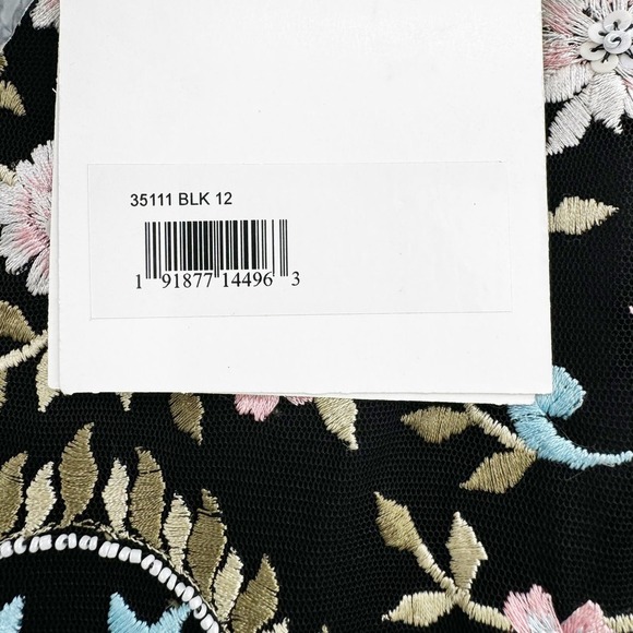 Mac Duggal Sequin Embroidered Gown Blouson Sleeves Size 12 NWT - Picture 11 of 13